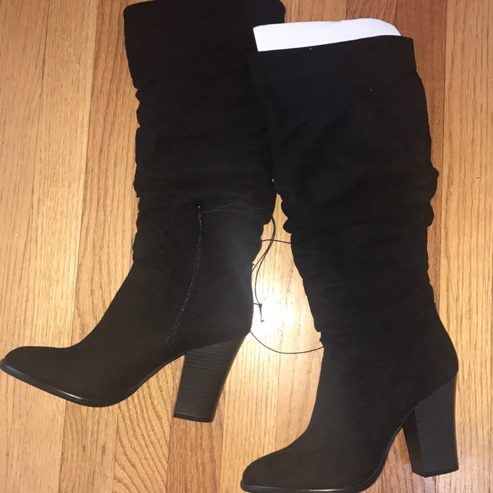 NWT Black Suede Boots